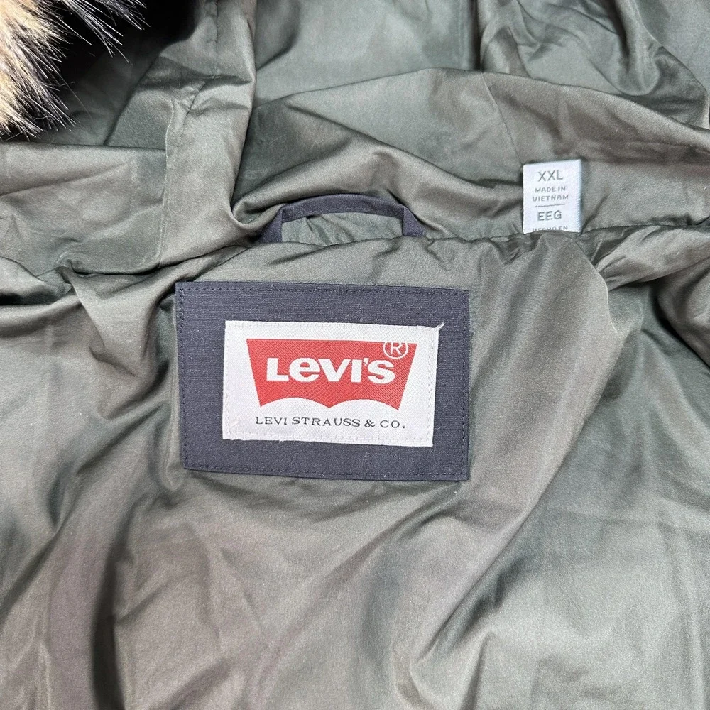 Levi's Jacket Mens 2XL Black Puffer Faux Fur Hood Button Front Winter Warm Prep